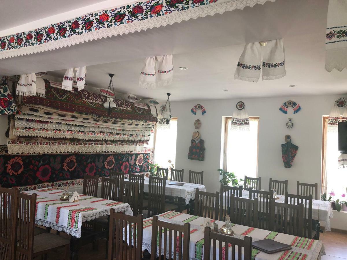 Pensiune Pastravarie La Pintea Haiducu Deseşti Екстериор снимка